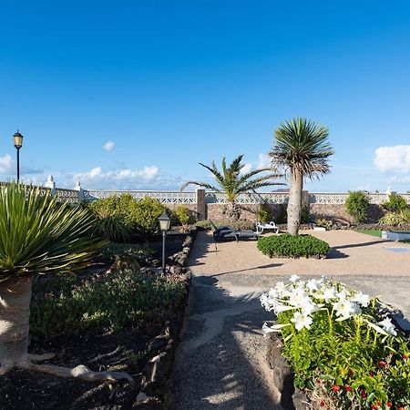 Homeforguest Apartment With Pool And Terrace 1 Min From The Beach كوراليهو المظهر الخارجي الصورة