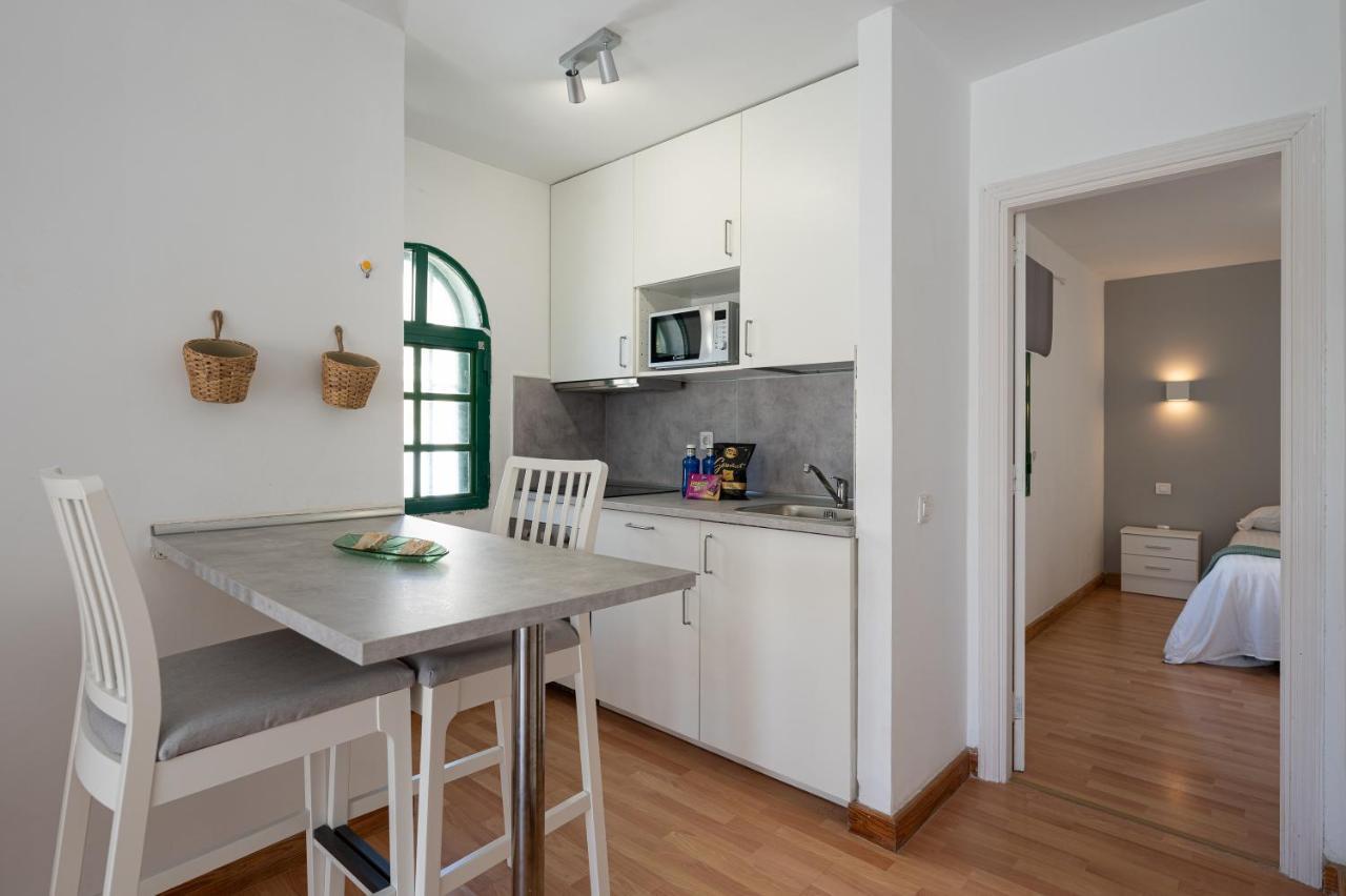 Homeforguest Apartment With Pool And Terrace 1 Min From The Beach كوراليهو المظهر الخارجي الصورة