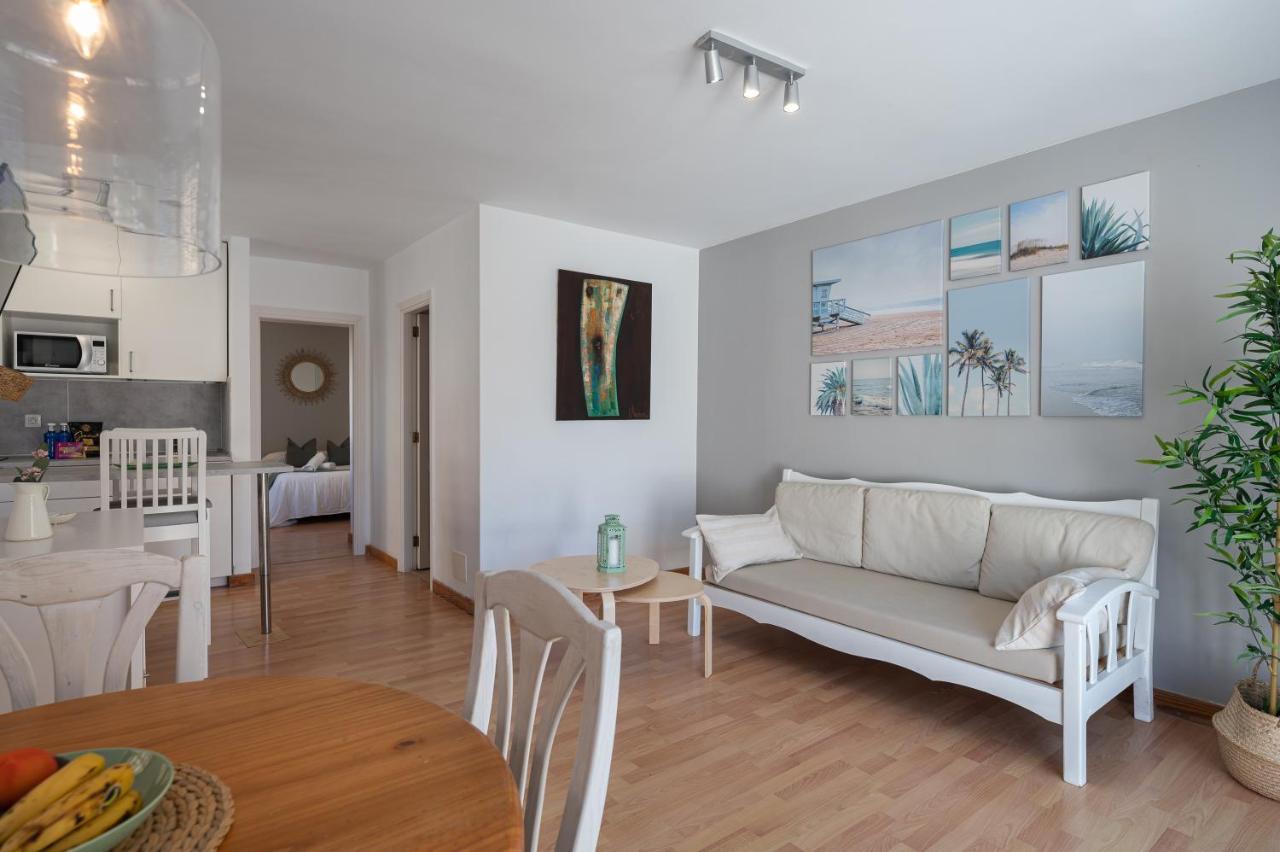 Homeforguest Apartment With Pool And Terrace 1 Min From The Beach كوراليهو المظهر الخارجي الصورة
