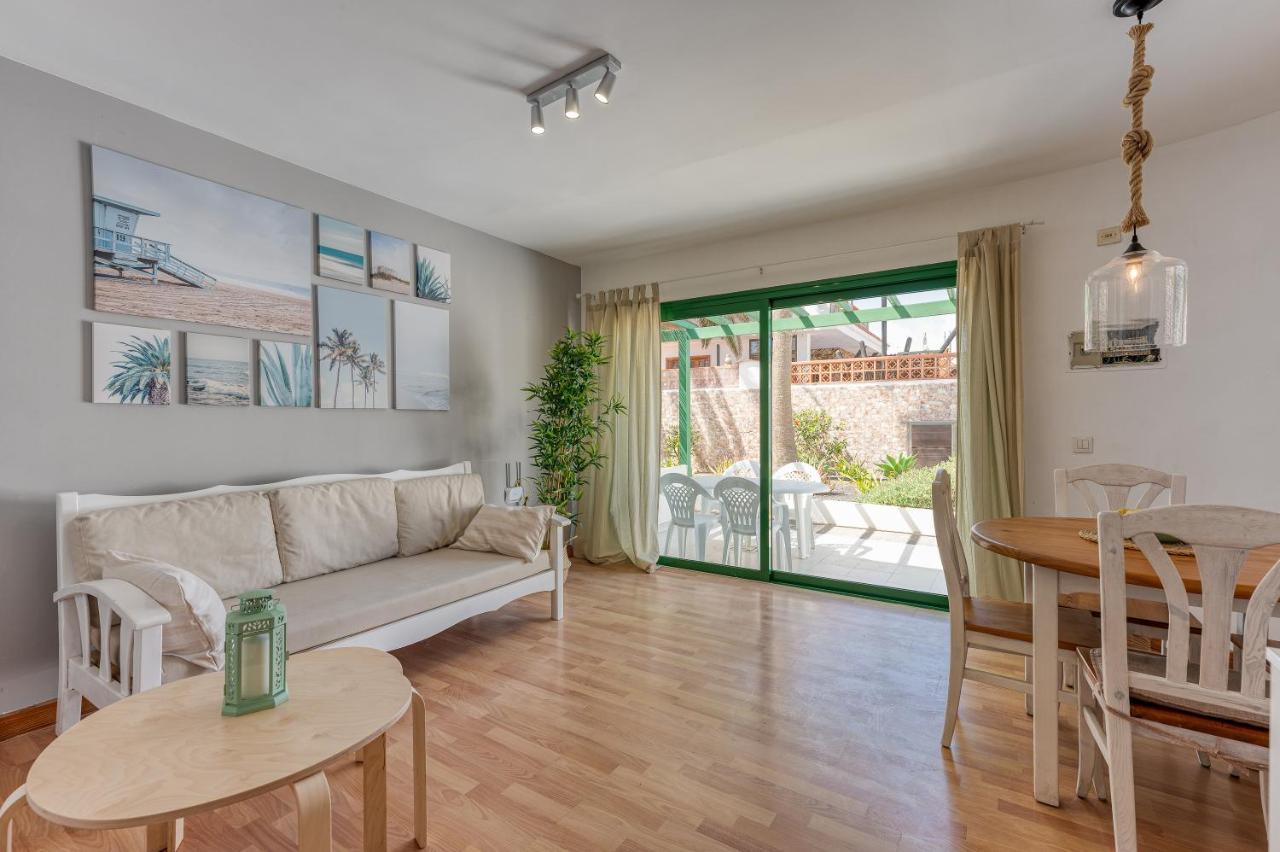 Homeforguest Apartment With Pool And Terrace 1 Min From The Beach كوراليهو المظهر الخارجي الصورة